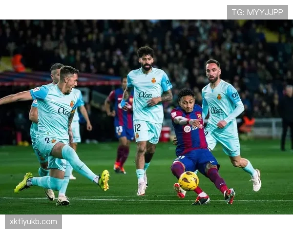 巴萨重返欧冠强队行列：球队状态稳步回升，竞争力逐步恢复